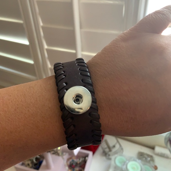 Leather Ginger Snap bracelet Noosa - Picture 3 of 3